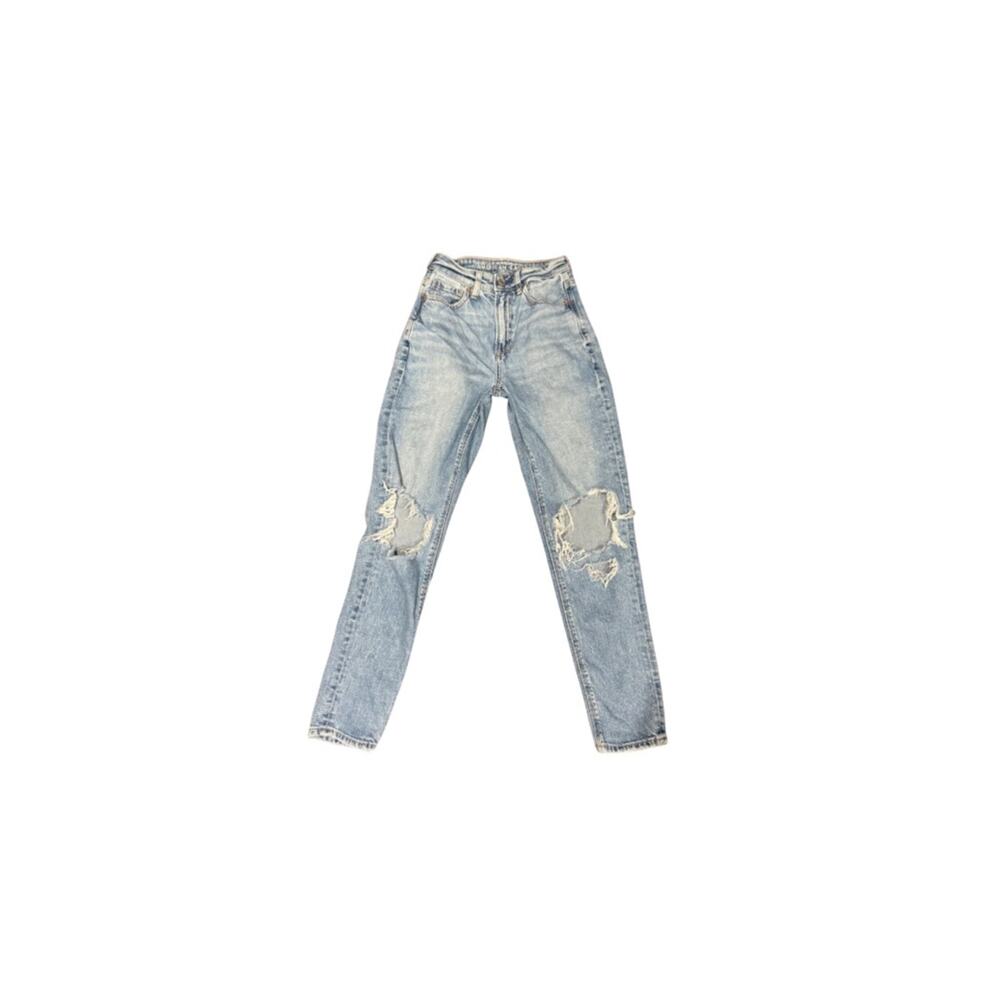 American Eagle Outfitters Light Blue Distressed Mom Jeans